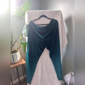 Green velvet leggings